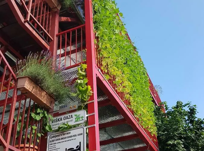 Ljubljana's Terrace דירה